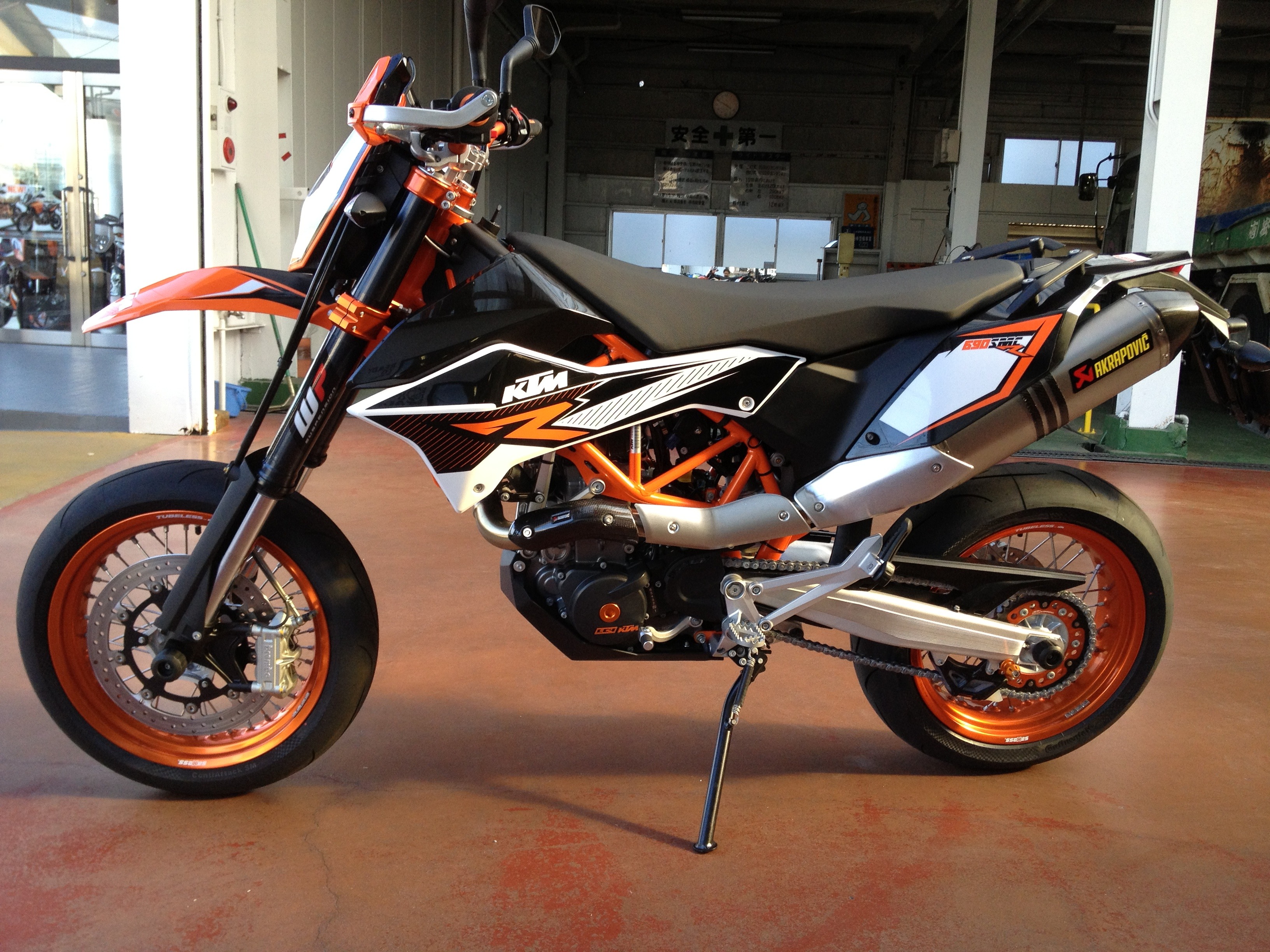 過去のバイクその23 Ktm 690 Smc R 38garage ミヤガレージ