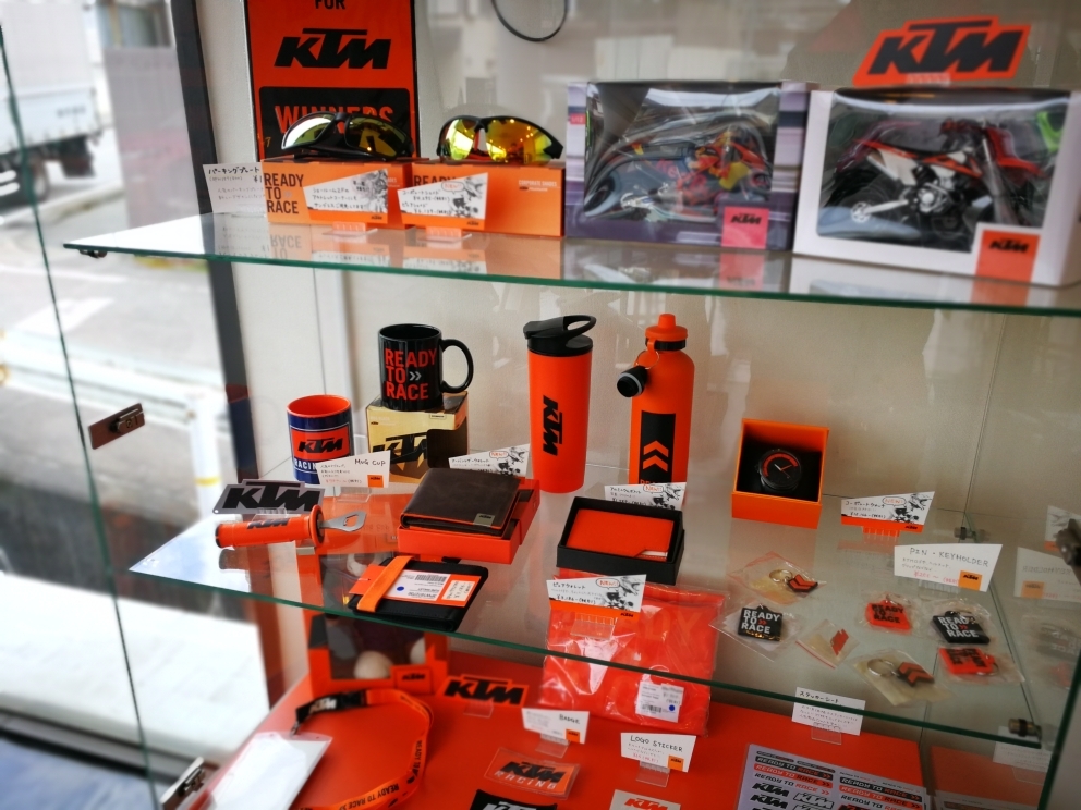 KTMグッズ詰め合わせ またまた増えた、KTMのグッズコレクション: 38GARAGE（ミヤ